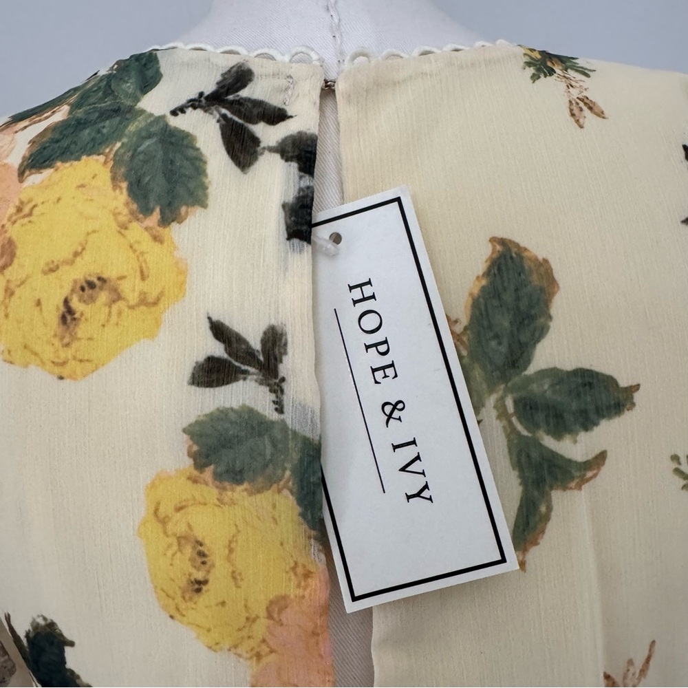 Maxi Dress with Yellow Roses - Picture 6 of 12